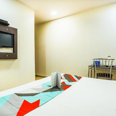 Fabexpress Adore Inn - Nr Mumbai International Airport Esterno foto